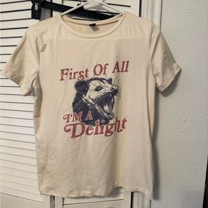 5/$20 SHEIN Cream Graphic Tee